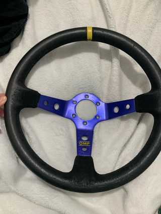 Volante OMP desplazado azul