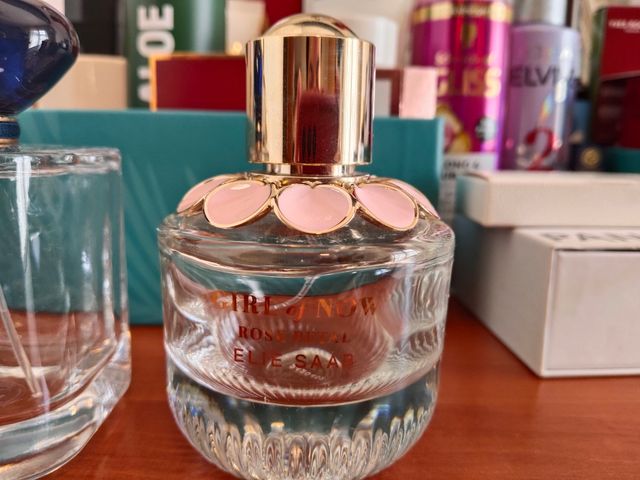 Perfumes botes vacíos!
Lote de cuatro