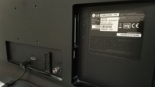 TV LG 24" - Televisor Negro