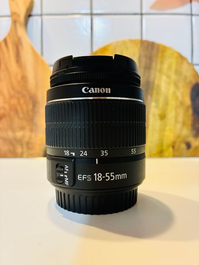 Fotocamera reflex / DSLR Canon EOS 1300D