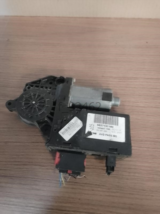 Motor elevalunas delantero izquierdo Peuge