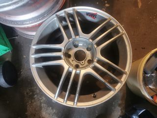 Llantas aluminio 17" usadas de Mitsubishi 3000gt
