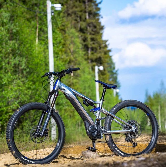 Bicicleta eléctrica Yamaha Moro 07