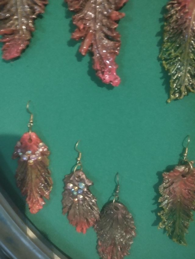 Pendientes artesanales únicos