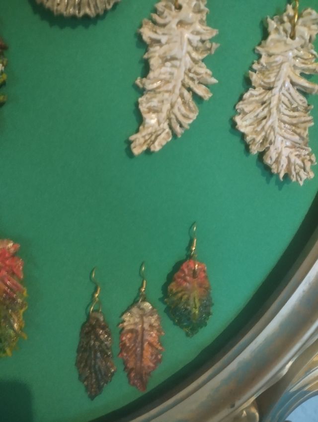 Pendientes artesanales únicos