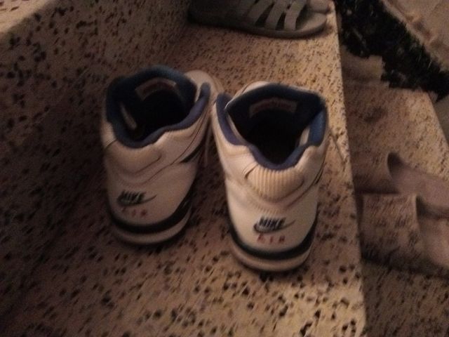 Sneakers Nike bianche e blu