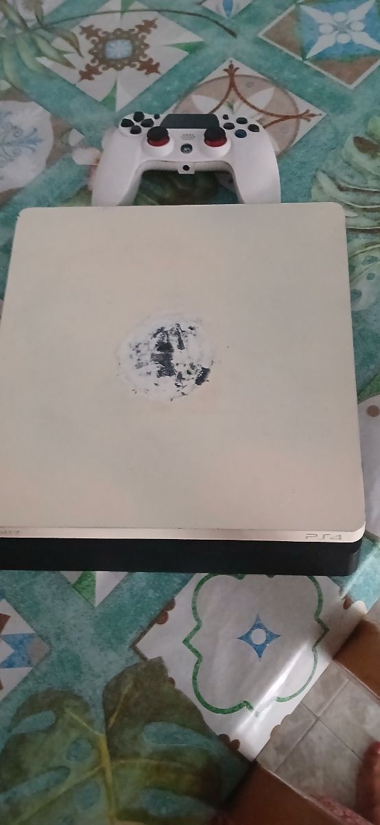 Play station 4 con mando original nuevo