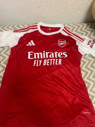 Camiseta y pantalon Arsenal Adidas 2025