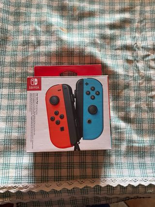 2 Joy-Con Switch: Rosso & Turchese