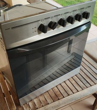 Horno TEKA + Vitrocerámica 4 fuegos en acero INOX