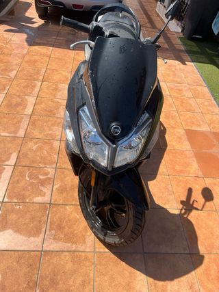 SYM Jet 49cc - Moto Scooter