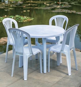 Silla plástico blanca eventos