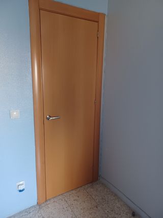 Puerta interior madera
