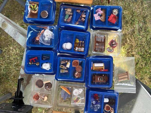 Miniaturas cocina: chapa, mueble, silla...