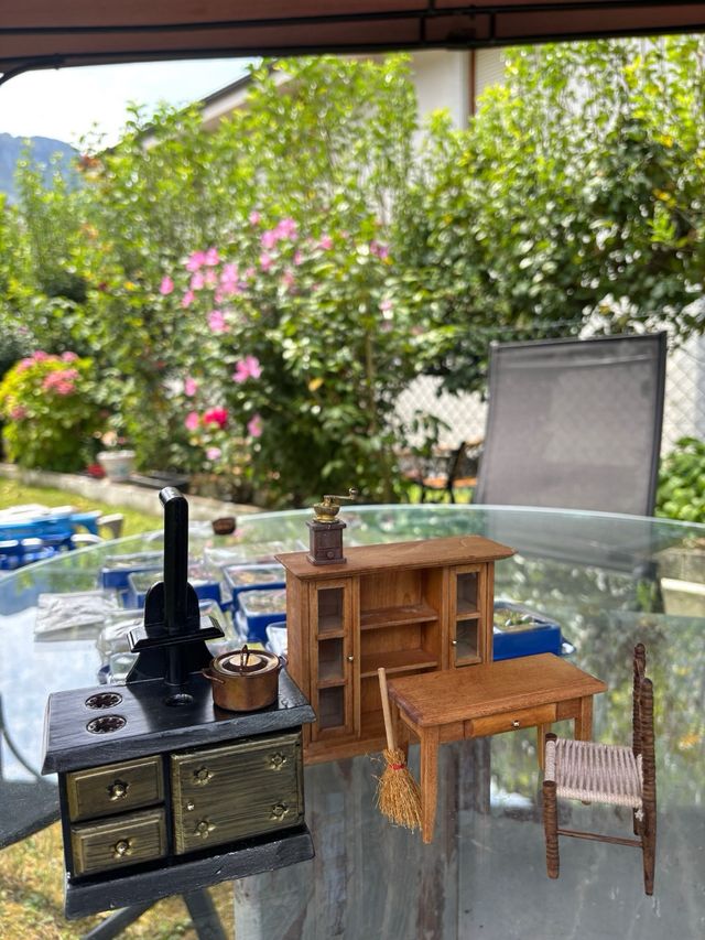 Miniaturas cocina: chapa, mueble, silla...