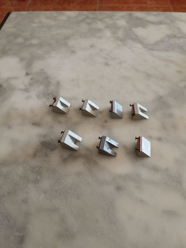 Topes escala N: 8 unidades