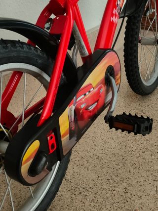 Bicicleta infantil Cars 16" roja