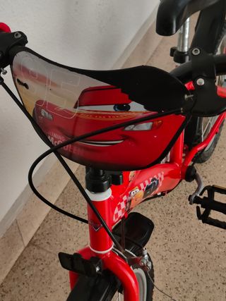 Bicicleta infantil Cars 16" roja