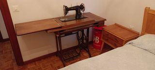 Máquina coser Singer con mueble