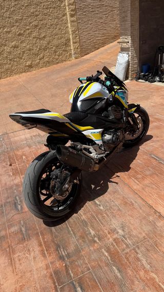 Kawasaki Z800E ABS - Moto Impecable