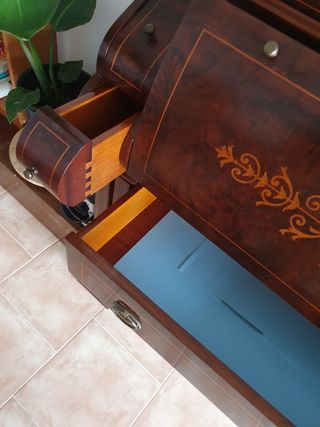 Secreter madera antiguo