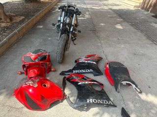 Honda CBR 600F i4 (2006) 