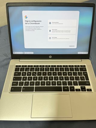 Chromebook portátil HP con cargador original.