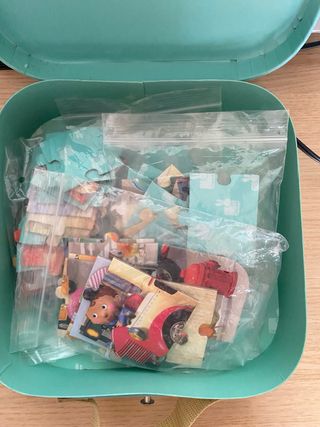 Maleta 4 puzzles Janod