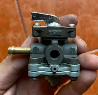 Grifo gasolina Harley Davidson.