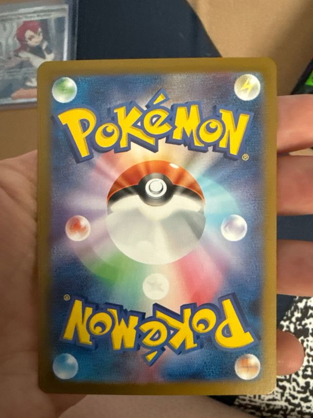 proton del equipo rocket en JAPONES