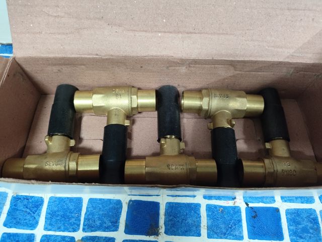 35 Válvulas de bola 18mm empotrar