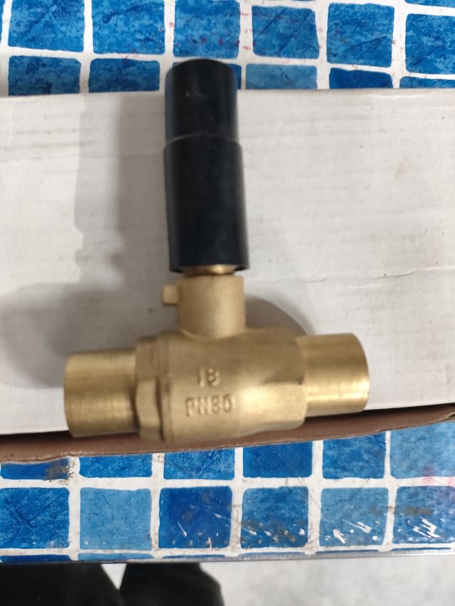 35 Válvulas de bola 18mm empotrar