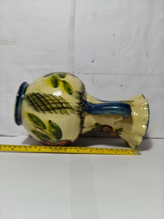 Jarra vintage pintada a mano