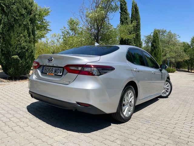 TOYOTA Camry 2.5 220H Advance