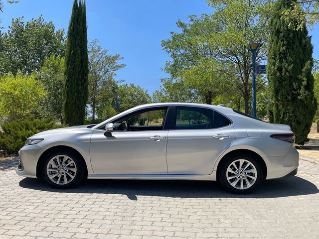 TOYOTA Camry 2.5 220H Advance