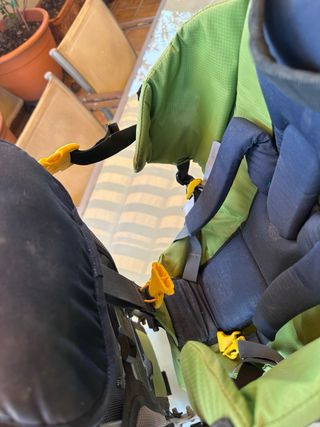 Mochila portabebés trekking