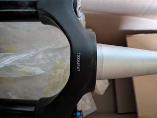 HORQUILLA SR SUNTOUR DUROLUX 38 RC2 180 mm NUEVA