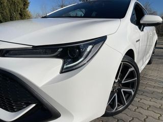 TOYOTA Corolla 2.0 180H FEEL ECVT TOURING SPORT