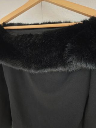 Top Zara - Cuello Pelo Negro