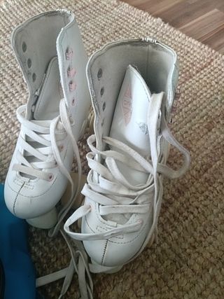 Patines infantiles 4 ruedas -talla 34