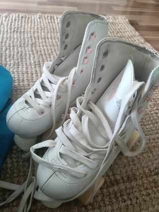 Patines infantiles 4 ruedas -talla 34
