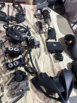 Yamaha Tracer GT 900 - Despiece