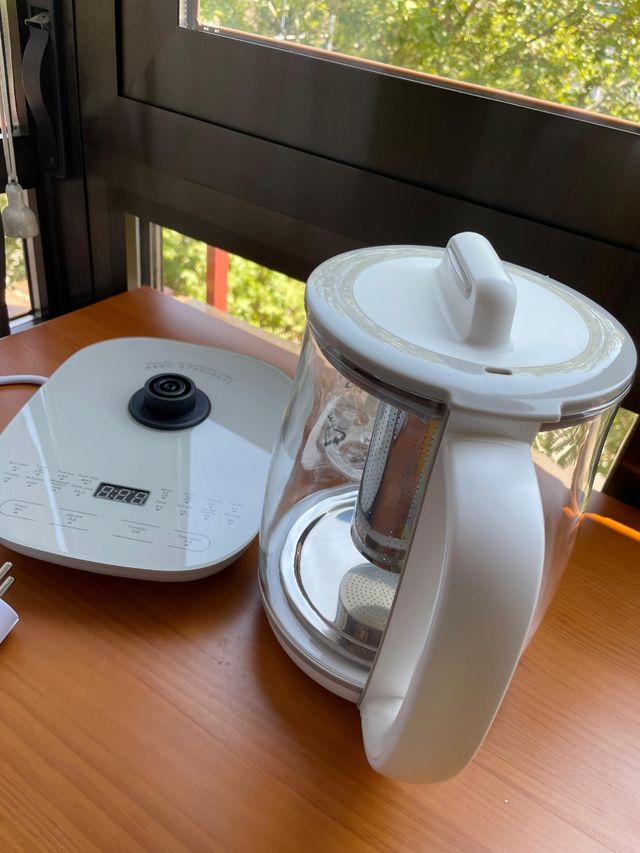 Tetera eléctrica de cristal