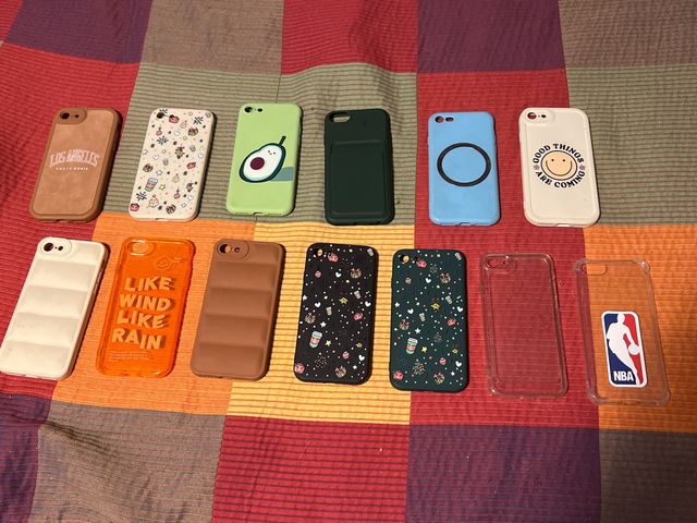 Lote 13 Fundas iPhone 7/8/SE2020