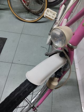 Bicicleta paseo vintage rosa