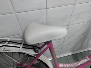 Bicicleta paseo vintage rosa