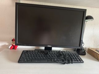 Monitor Dell 23" LCD+ teclado+raton+cables inclui