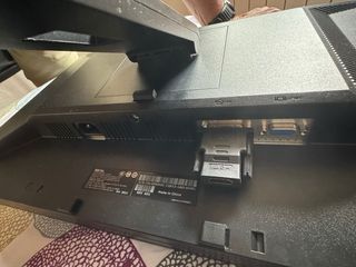 Monitor Dell 23" LCD+ teclado+raton+cables inclui