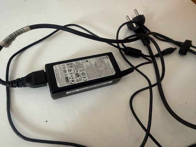 Portátil Samsung rojo