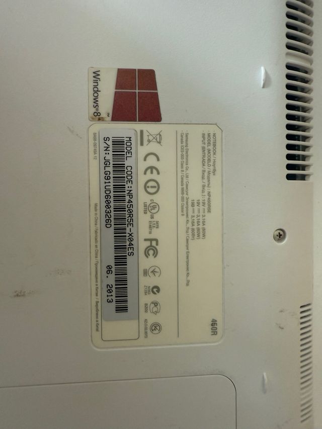 Portátil Samsung rojo